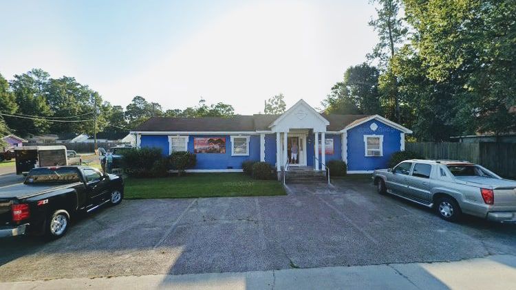 The American Printing & Signs shop on North 26th Avenue in Hattiesburg
